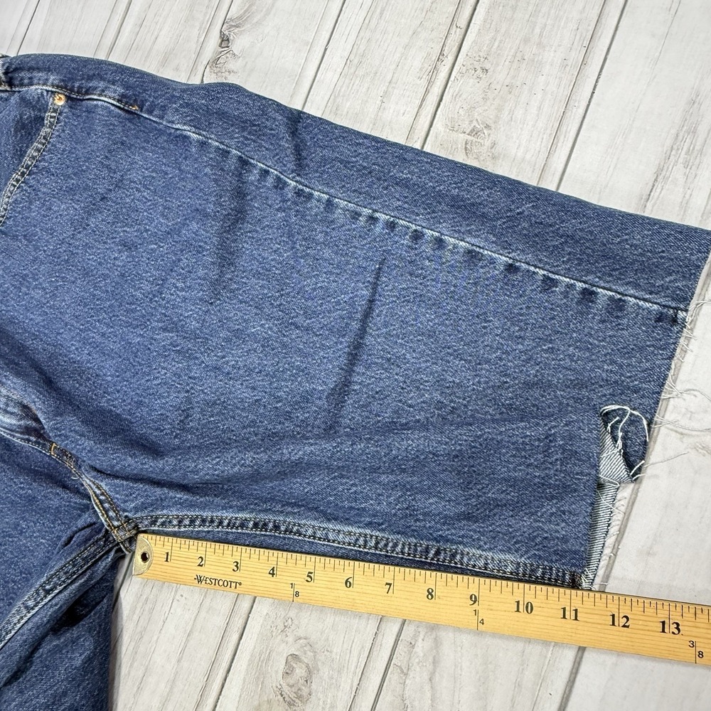 Levi's 565 Jean Shorts Mens 38 Blue Medium Wash 11" Inseam NWT - Picture 6 of 10